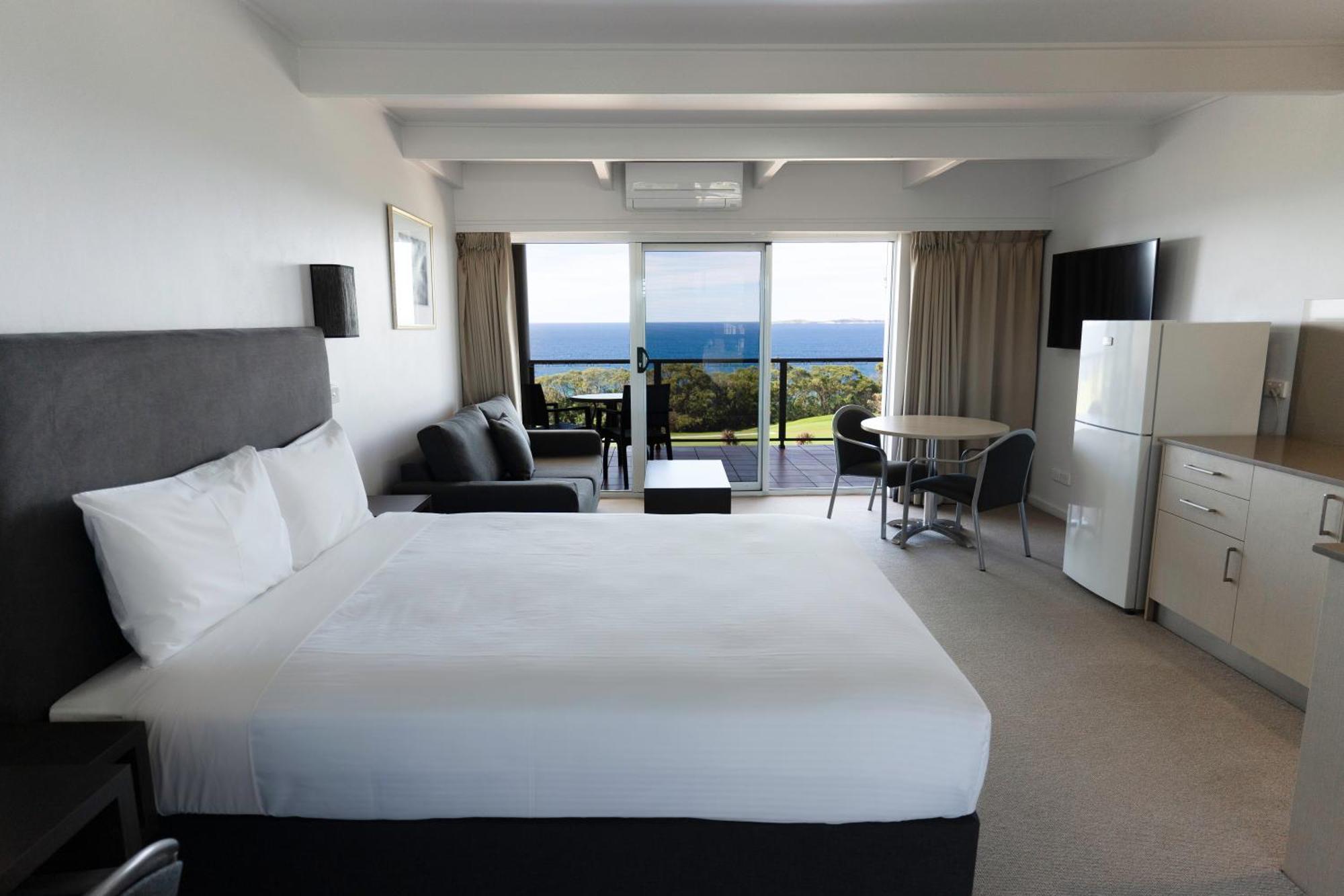 Amooran Oceanside Apartments And Motel Narooma Kültér fotó