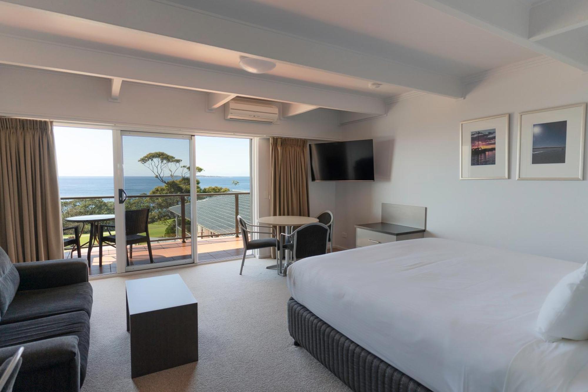 Amooran Oceanside Apartments And Motel Narooma Kültér fotó