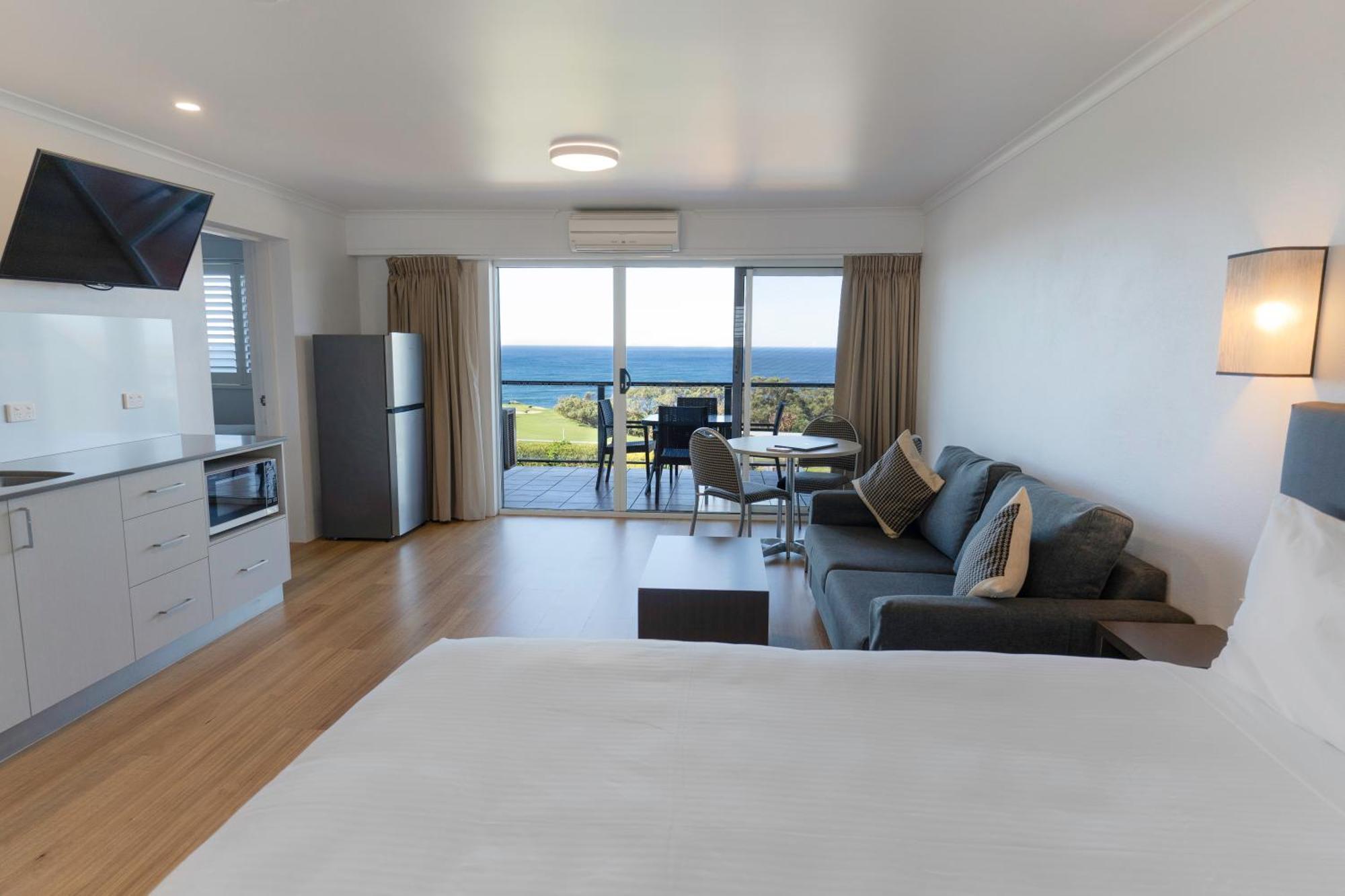 Amooran Oceanside Apartments And Motel Narooma Kültér fotó